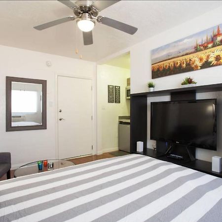 Hollywood Deluxe Suites Los Angeles Eksteriør bilde